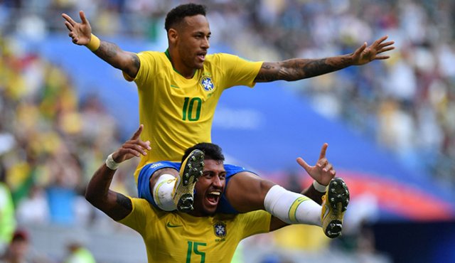 Neymar tuvo su tarde soñada en Samara. AFP