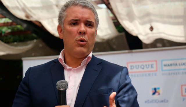 En los últimos días, el entrante mandatario de los colombianos, Iván Duque, ha cumplido una agenda internacional, y esta semana retomará los compromisos en el país, entre los que se incluye el primer encuentro con los alcaldes de Colombia.
Colprensa