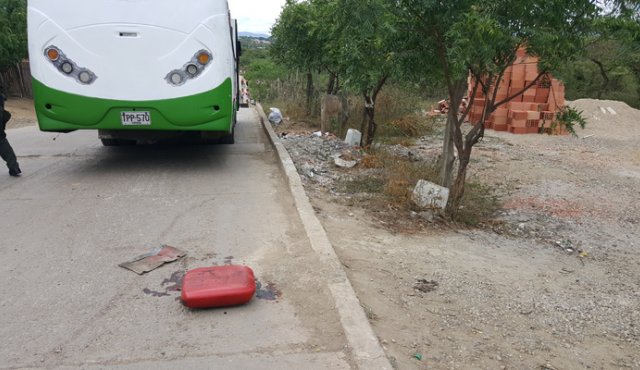 El accidente ocurrió frente al paradero de busetas del barrio Paz y Progreso. La Opinión