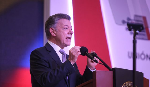 La solicitud la realizó el presidente Santos en su cuenta de Twitter. Colprensa