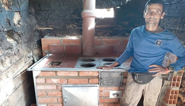 En siete corregimientos de Ocaña se entregaron materiales para la construcción de cocinas sin humo.
Cortesía