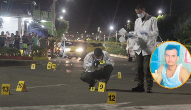 Las autoridades informaron que Jors Harry Pineda Tellez recibió 15 disparos, al parecer hechos con una pistola glow con selector de potencia. La Opinión