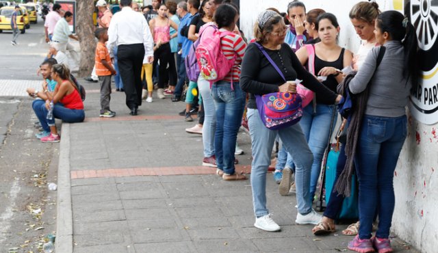 Para esta fecha se comprometieron a tener adecuadas las salas que alquilaron. Mario Franco / La Opinión