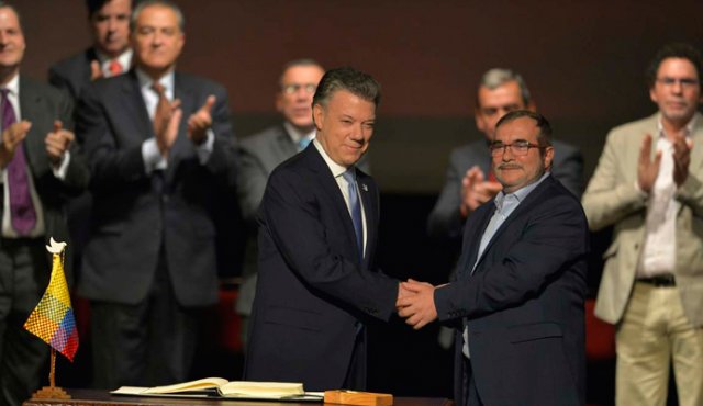Según la ONU, pese a los avances, el proceso de paz colombiano sigue marcado por altos niveles de incertidumbre. AFP