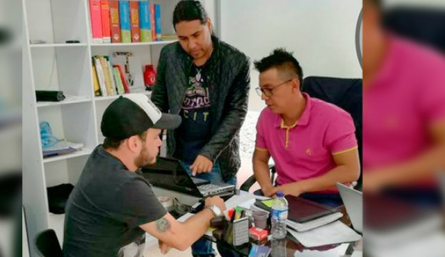 Los empresarios Argenis Contreras y Marco Gutiérrez, están nominados en tres categorías de los Premios Latam Digital, por su aplicación Que Hay Pa’ Hacer Pamplona. Cortesía