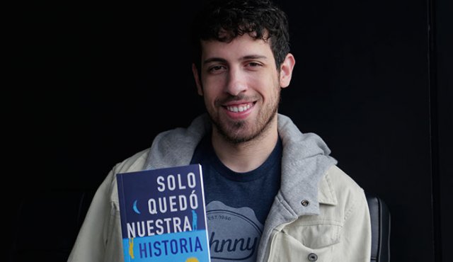 Adam Silvera con 28 años, se ha convertido en una de las voces más importantes de la nueva literatura juvenil. Colprensa