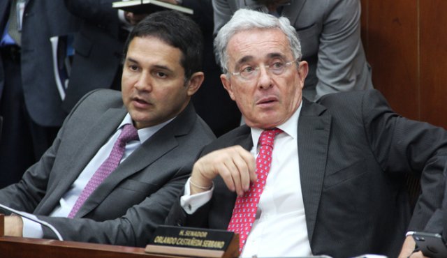 Uribe es investigado por presunto fraude procesal y soborno. Colprensa