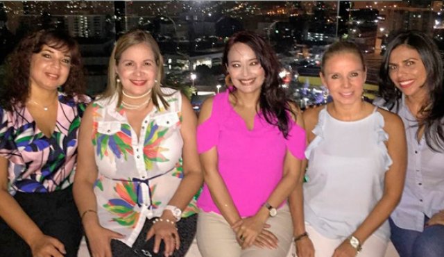 Alexis Castro Donado, Lorena Arraiz, Patricia Jiménez de Harb, Laura Correal y Paola Lerna. Cortesía