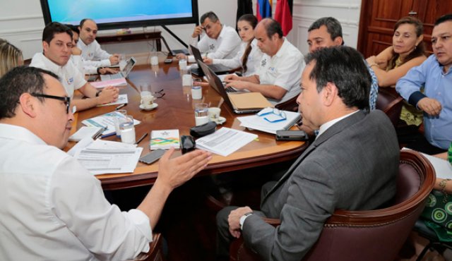El gobierno departamental se reunió con los representantes del Sena, para exponer cada uno de los proyectos. Cortesía