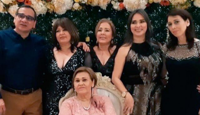 Libardo Duarte, Sandra Duarte Toscano, Mabel Duarte Toscano, Grency Duarte, Jacqueline Duarte Toscano y Olga Toscano de Duarte. Laura Correal