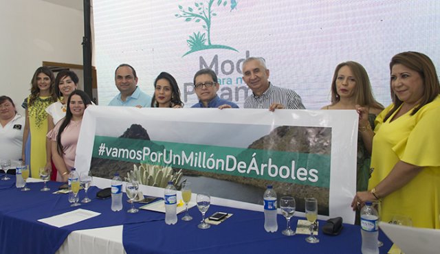 Se elaboraron piezas únicas con mariposas, hormigas, colibríes, alisos, frailejones, entre otros elementos del páramo. La Opinión