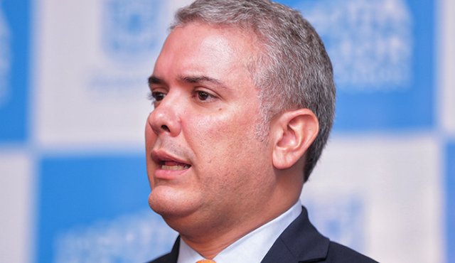 El proyecto de ley que obliga el uso de los pliegos tipo en todas las entidades gubernamentales de orden nacional y territorial. Colprensa