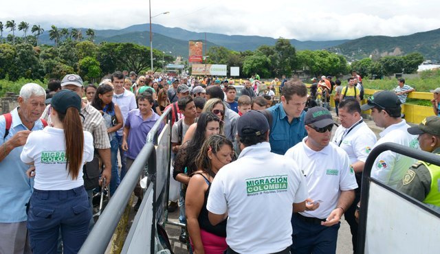 La crisis venezolana ha generado migración másiva. Archivo La Opinión