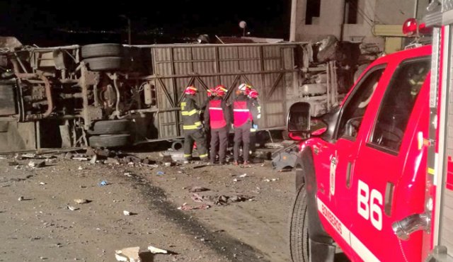 El bus con 46 pasajeros se accidentó en el kilómetro 82 de la vía Pifo-Papallacta, dejando 24 muertos: 19 colombianos, 3 ecuatorianos y y dos venezolanos. Colprensa