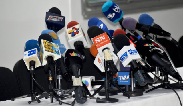 La mayoría de los medios no pueden pagarles el sueldo a sus empleados. Internet