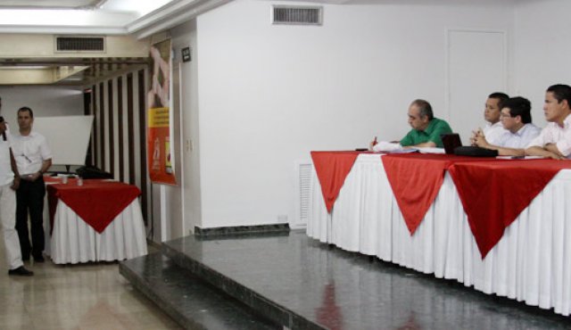 Las organizaciones de víctimas asentadas en Cúcuta pusieron en el banquillo a los candidatos a la Alcaldía para analizar de qué forma este sector azotado por la violencia está incluido en sus planes y programas de gobierno para los próximos cuatro años. LAURA RAMÍREZ RUÁN / La Opinión