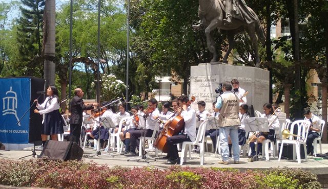 El director, Oscar William Nieto, presentó el proyecto musical hace tres años y desempolvó los instrumentos musicales.
Cortesía