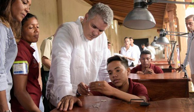Su labor para retomar la seguridad fue uno de los temas que destacó.
Tomada de Twitter