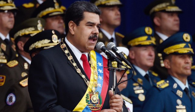 El regreso se da como parte del plan del presidente Nicolás Maduro, Vuelta a la Patria. AFP