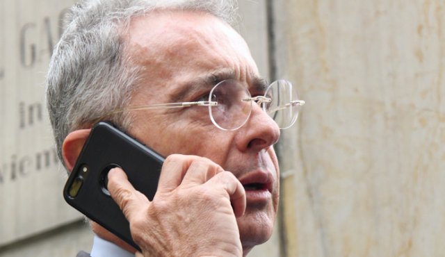 Uribe recibió las llamadas amenazantes desde seis líneas telefónicas diferentes este viernes. Colprensa