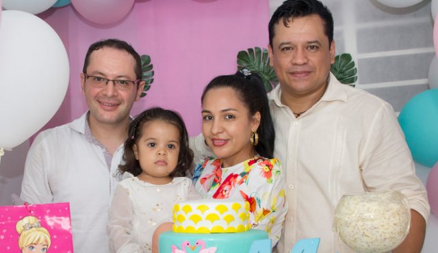 David Molina, Mía Franchesca Guerrero, Ingrid Ramírez y Nilson Guerrero. Alfredo Estevez