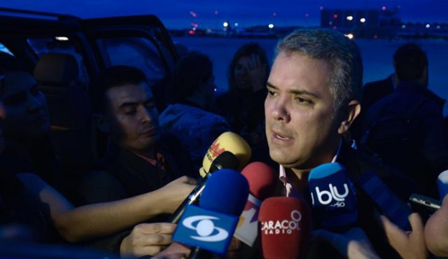 El mandatario manifestó que su administración "desea" avanzar en el proceso con esa guerrilla. Colprensa