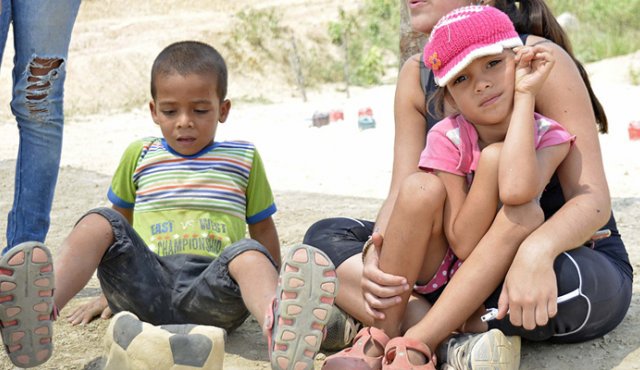 Se van a hacer unas visitas domiciliarias y talleres formativos a las familias, para prevenir los factores de riesgo que hayan sido identificados en un estudio previo. Archivo