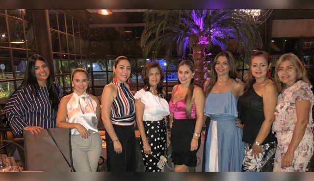 Lucrecia Gómez, Johana González, Milady Pacheco, Zully Espinel, Mariam Hellal, Claudia Montañez, Luz Marina Mejía y Patrícia Navia. Laura Correal / La Opinión