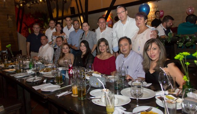 Roberto Hernández, Gustavo Gómez, Liseth Peñaranda, Ena Rosa Castilla, Martha Hernández de Colmenares, José Eustorgio Colmenares, Maribel Contreras, José Mauricio Angarita, Luigi Collante, Ingrid Yadira Contreras, Aly Javier Mavárez, Jimmy Alejandro Cárdenas, Mabel Viviana Rojas, Gerson Alberto Dulcey, Jorge Luis Gutiérrez y Ruth Esperanza Lemus. Alfredo Estévez / La Opinión
