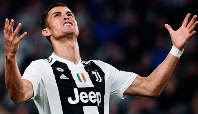 Ronaldo, según el técnico, solo está concentrado en hacer este sábado, desde las 11:00 de la mañana, un buen partido cuando enfrente al Udinese. AFP
