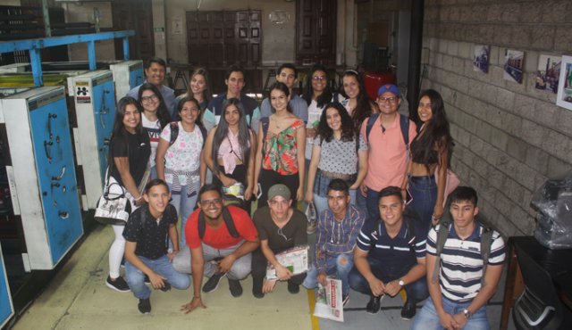 Estudiantes de Administración financiera y mercadeo y publicidad. Giovanny Rojas