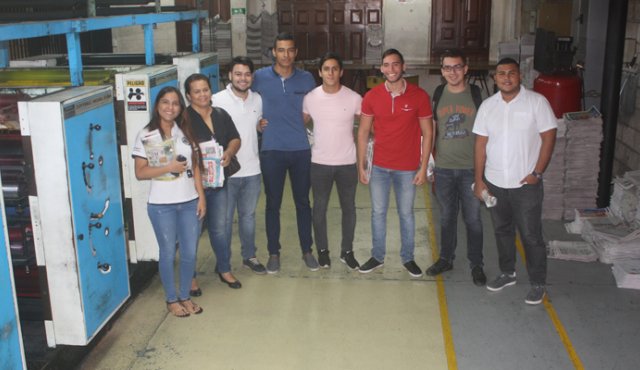 Estudiantes de la facultad de Ingeniería Industrial. Giovanny Rojas