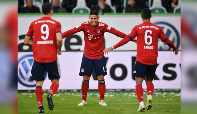 El colombiano marcó el tercer gol del encuentro. @FCBayern