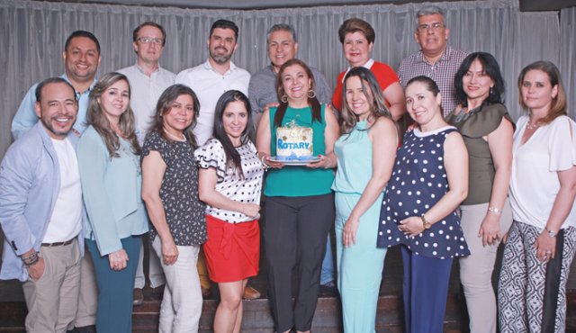 Edoardo Maldonado, Yuracid Álvarez, Betty Cárdenas, Janeth Serrano, Nelly Elvira Serrano, Sandra Montañez, Yamira Mosquera, Ana Milena Merizalde, Eduardo Galvis, Luz Marina Peña, Gustavo Villamizar, Raúl Restrepo, Luis Fernando García y Orlando Joves. Cortesía