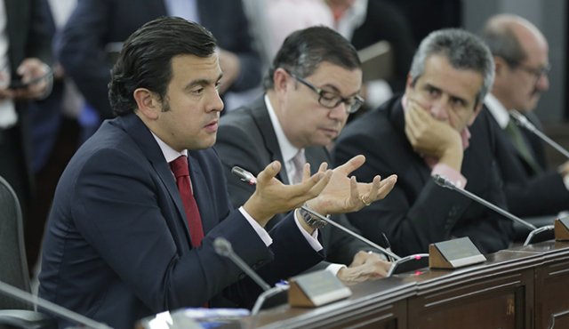 La puja política por mantener la estructura de la Justicia Especial de Paz (JEP). Colprensa
