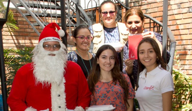 Con Papá Noel. Alfredo Estévez