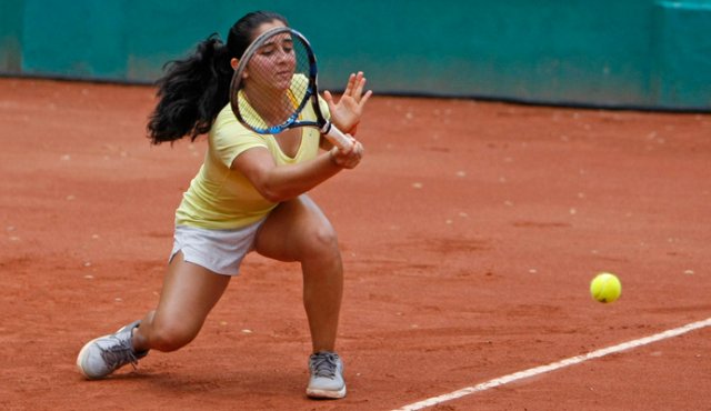 La vallecaucana Isabella Bolívar venció el lunes en su primer partido a la estadounidense Madison Bourguignon, con parciales de 6/3 y 6/3.
Mario Caicedo / La Opinión