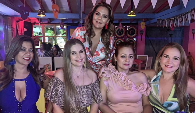 Claudia Montañez, Mariam Hellal, Solange Suescún, Luz Marina Mejía y Lucía Consuelo Flórez. Cortesía