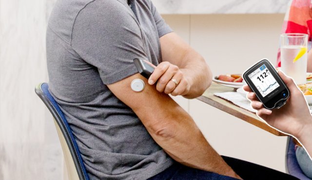 Con el sistema ‘FreeStyle Libre’, los diabéticos pueden contar con una alternativa indolora y más conveniente para monitorear su glucosa múltiples veces al día. Cortesía