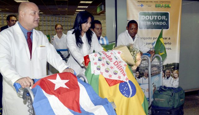 Los cubanos abandonarán Brasil entre noviembre y enero del próximo año.
Internet