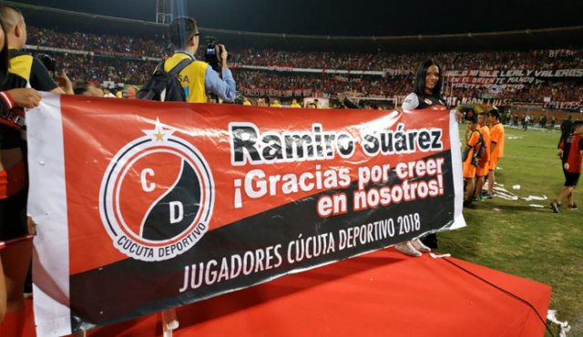 Esta fue la pancarta mostrada tras terminar el juego final entre el Cúcuta y Magdalena. La Opinión