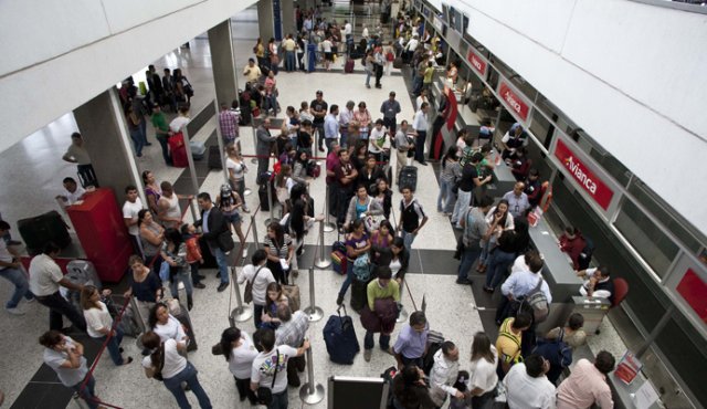 La mayor disponibilidad de sillas en las aeronaves que viajan a la región impulsará la movilización de pasajeros desde y hacia Cúcuta este fin de año.
Archivo