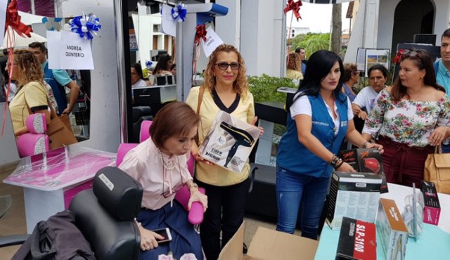 Comercio, elaboración de prendas de vestir, bisutería, alimentos, confección de calzado, acondicionamiento físico fueron algunas de las actividades apoyadas por el Departamento de Prosperidad Social (DPS). Cortesía