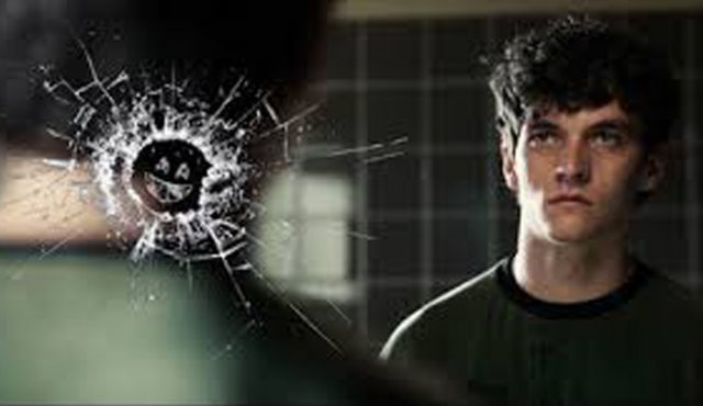 "Black Mirror: Bandersnatch". Internet