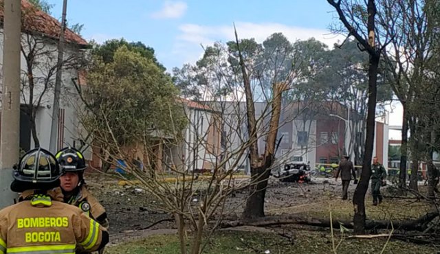 Podría tratarse de un carro bomba. Colprensa