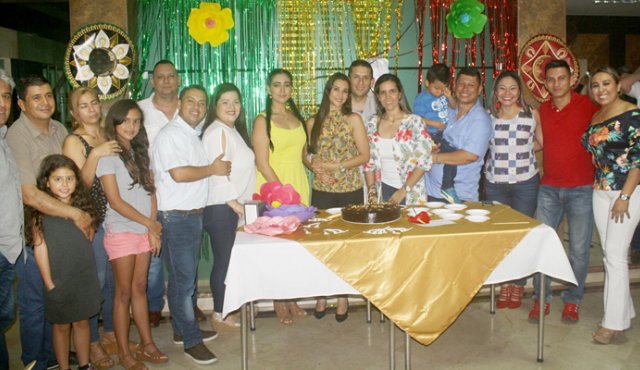 Carlos Martínez, Tc.Javier Lemus, Carlos Sayago, My. (Ra) Jimmy Miranda, Carol Girón, Leticia Sánchez, Mónica Neira, Tc. Ricardo Clavijo, Isabel Acuña, Andrés Camayo, Tc. (Ra) PedroFelipe Camayo, Sandra Lizcano, Wilmer Betancourt y Francy Archila. Giovanny Rojas