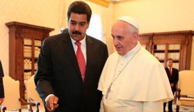 En la carta, Maduro dice que "está al servicio de Cristo". Archivo