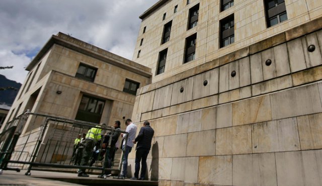 Plazo de 10 días había dado el Consejo de Estado para superar el retraso y represamiento judicial de la Sala de Amnistía de la JRP. Colprensa