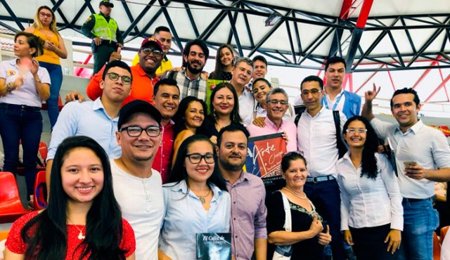 En el gran desafío naranja de iNNpulsa fueron reconocidos 21 emprendedores del departamento, quienes recibieron 10 millones de pesos y acompañamiento para fortalecer sus negocios durante un año. Cortesía