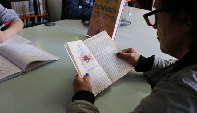 La Editorial española Adarve es la organizadora del certamen. Colprensa